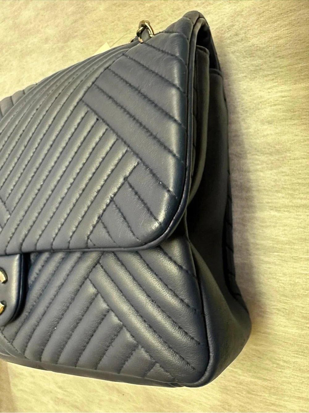 CHANEL Jumbo Navy Chevron Quilted Shoulder Bag with Chain Strap